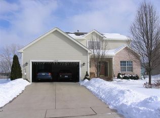 1310 Bonnie Brae Dr, McHenry, IL 60050
