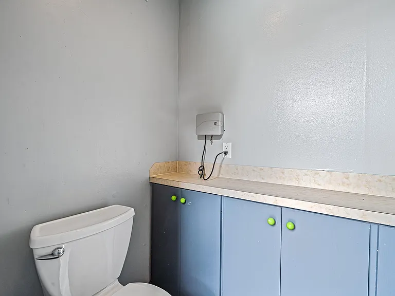 9022 Quebec Dr — Photo 37
