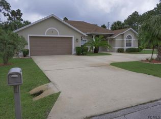 2 Pickford Dr, Palm Coast, FL 32164