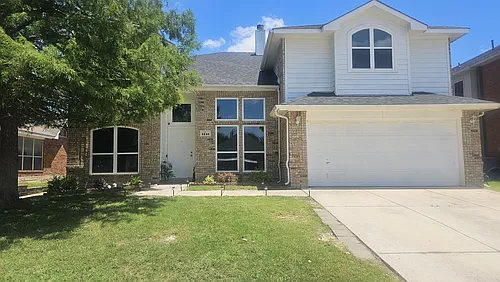 1241 Topeka Dr Photo 1