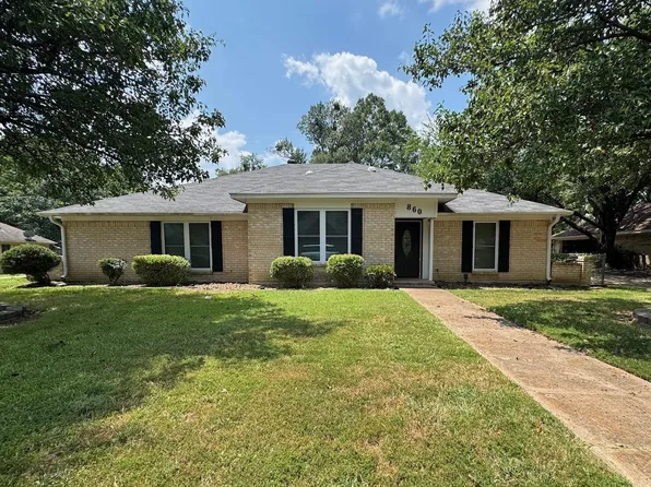 860 40th St SE, Paris, TX 75462