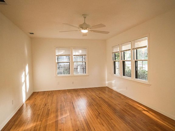 5th image of 1003 Maufrais St #A