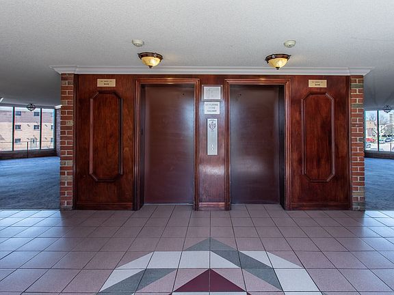 2nd image of 8439 W Catherine Ave APT 503