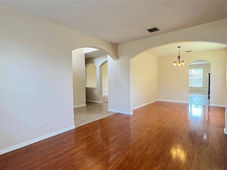 806 Lost Grove Cir — Photo 11