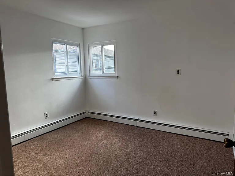 113 Maple Blvd #UPPER — Photo 7