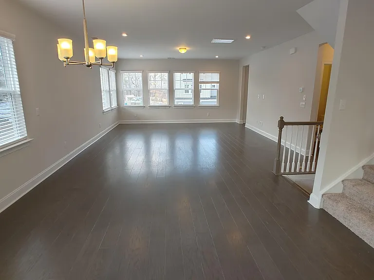 831 Amley Pl — Photo 3