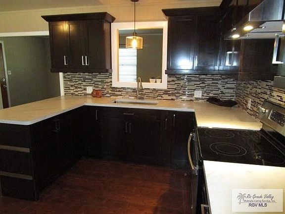 4th image of 217 E Dunkin Cir