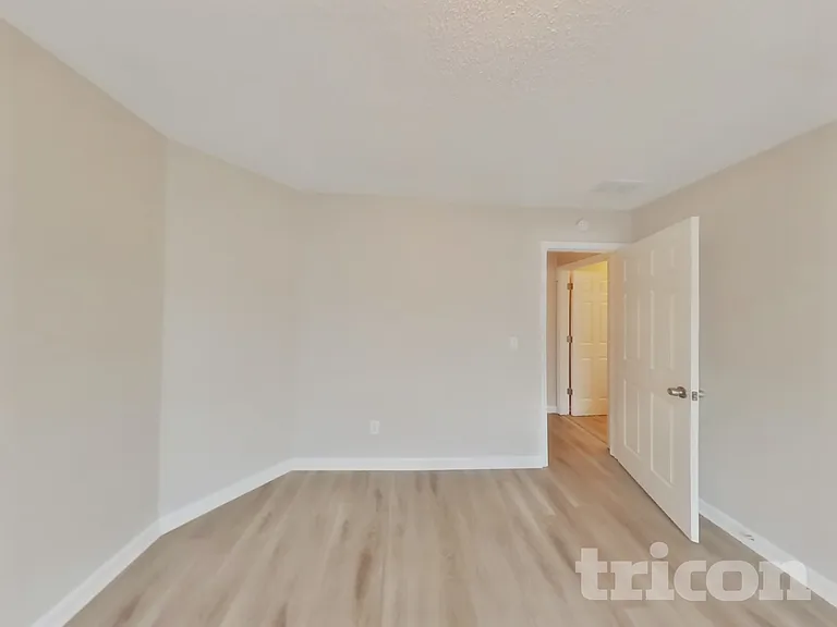 236 Galway Ln — Photo 13
