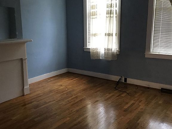 2nd image of 601 N 1st St