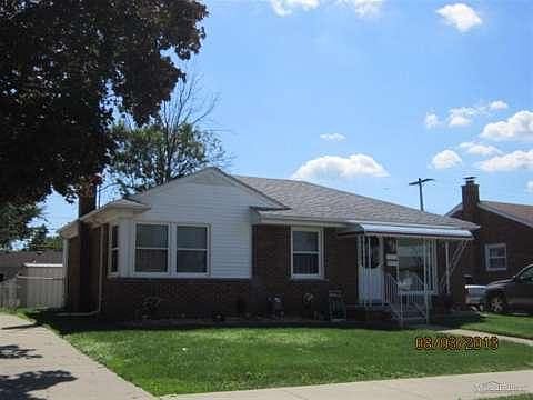 2nd image of 28330 Edward St