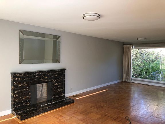 2nd image of 1156 Glenwood Dr #Upstair