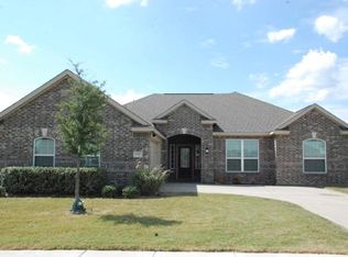 330 Cascade Dr, Red Oak, TX 75154