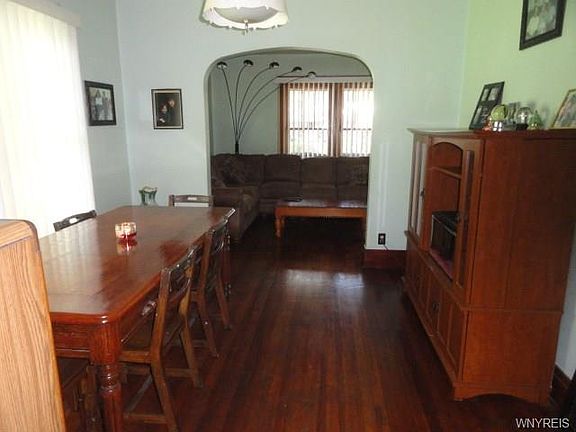 5th image of 2443 Willow Ave