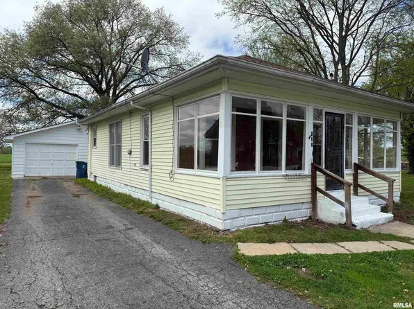 531 N Bush Ave, Hurst, IL 62949