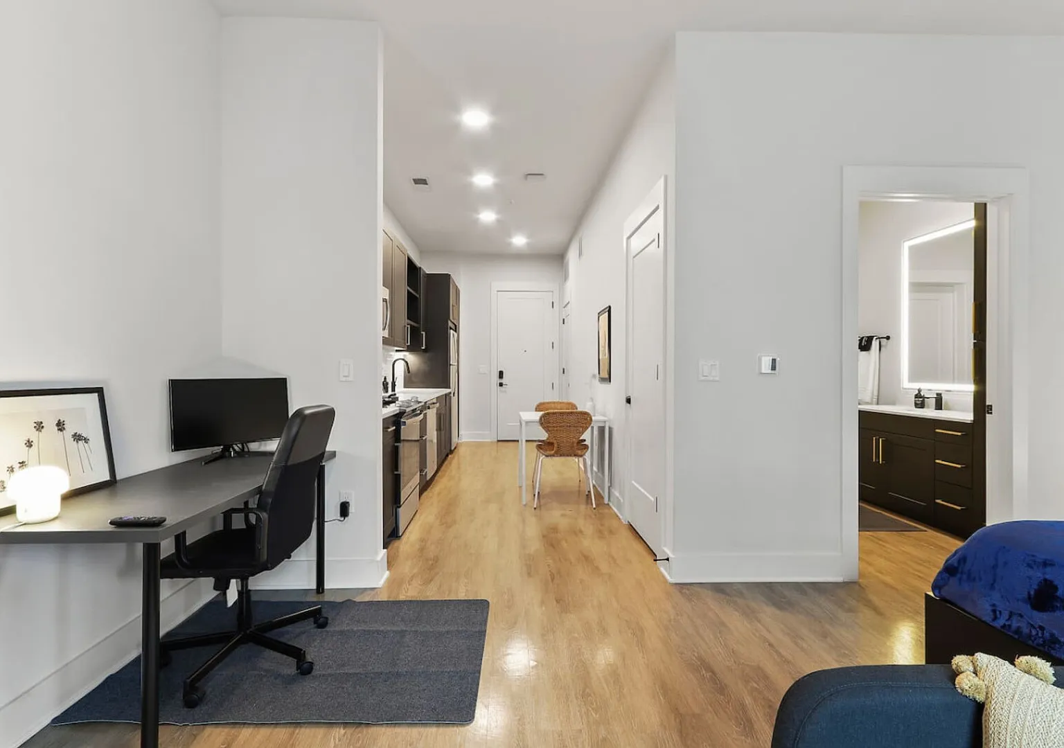 Amazing Studio | Near Raymond James | Pool & Gym — Photo 4