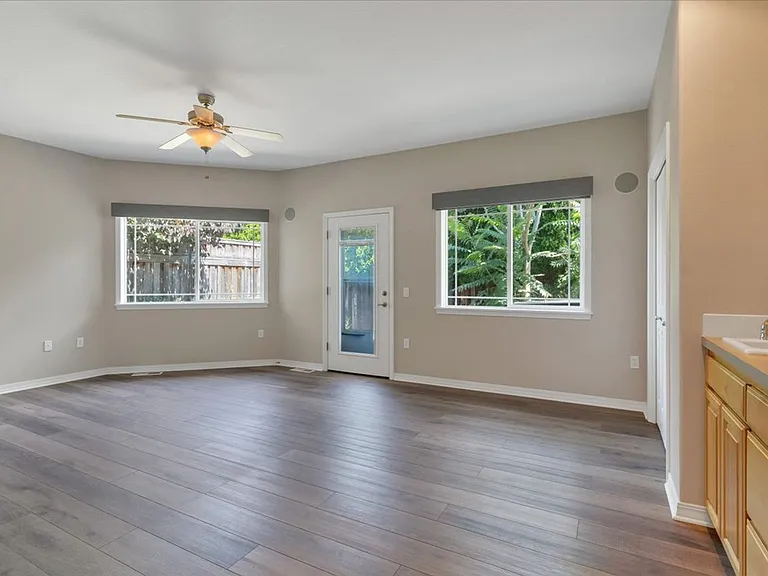 2765 Fort Hill Ave NW — Photo 13