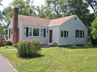 811 Matianuck Ave, Windsor, CT 06095