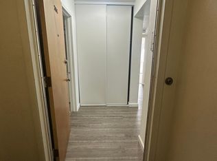 317 Hanover Ave #204, Oakland, CA 94606