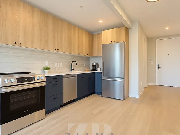 1584 Fulton Street image 2 of 8