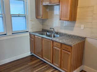 1974 Nelawood Rd, Cleveland, OH 44112