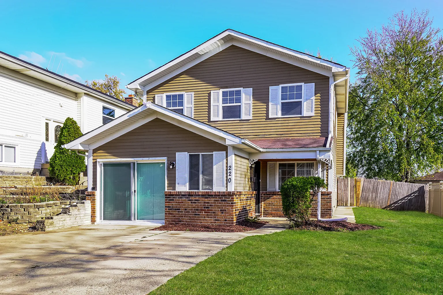 220 Mill Stream Dr photo 1