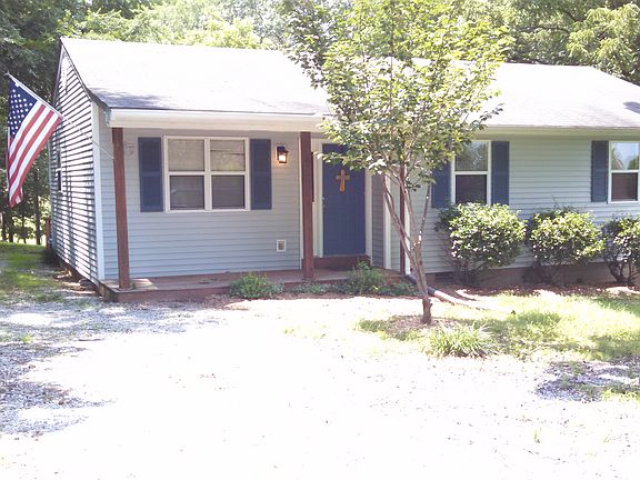 2nd image of 223 Dogwood Way