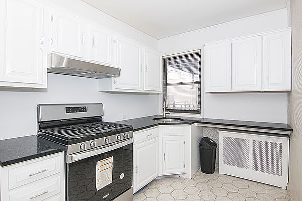 1st image of 20-60 23rd St #1