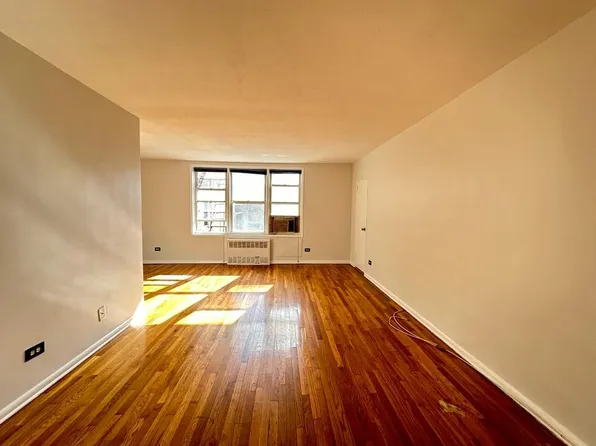 48-10 45th Street image 4 of 6