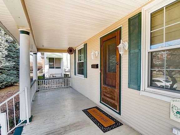 2nd image of 4117 Lora Ave