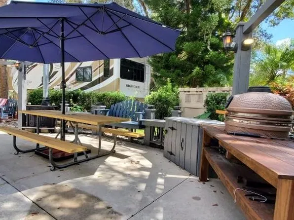 211 Horseshoe Bnd #211, Lake Wales, FL 33898