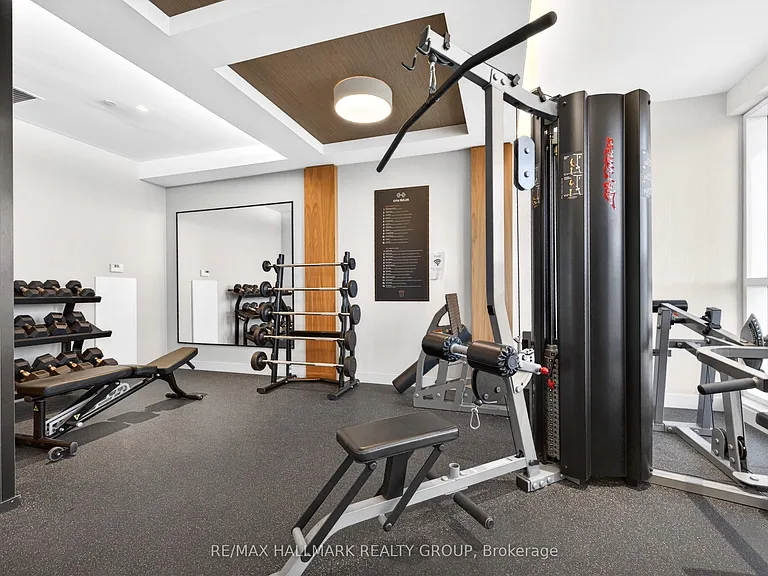 560 Rideau St #1405 — Photo 24