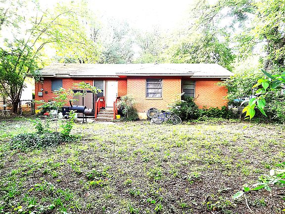 4th image of 912 Sierra Dr