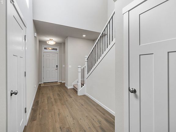 3rd image of 11702 NE 137th Ave