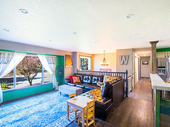 3rd image of 16211 96th Avenue Ct E
