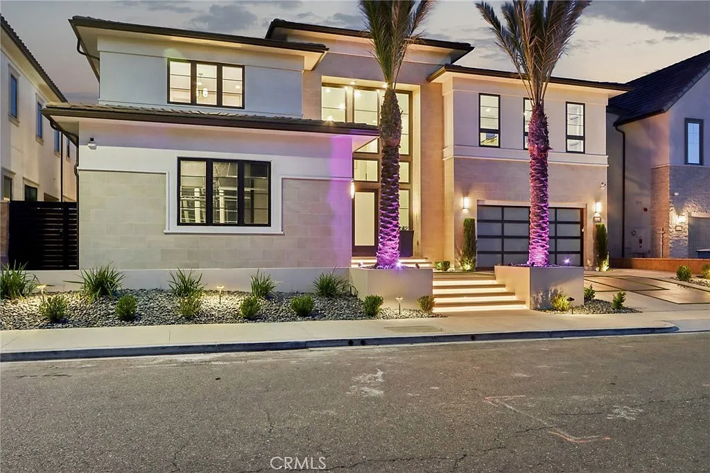5 bed, 5.5 bath, 5435 sqft, $15,500 — Photo 3