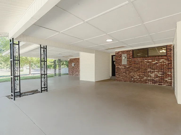 200 River Oaks Dr #112 — Photo 4