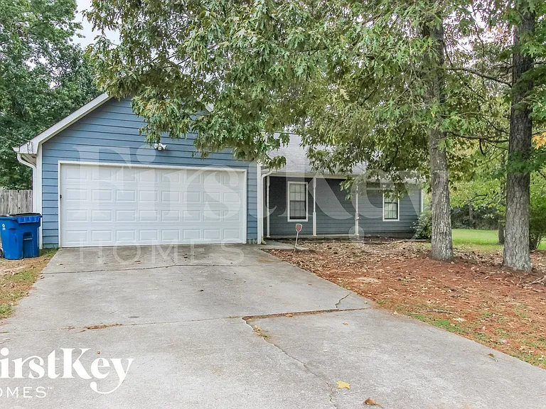 1207 Iron Gate Blvd — Photo 2