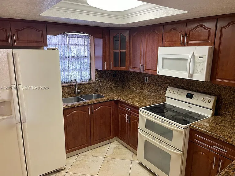 10851 SW 6th St #5 — Photo 3