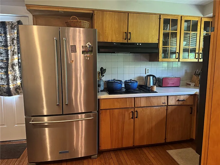 257 Johnston Rd — Photo 3