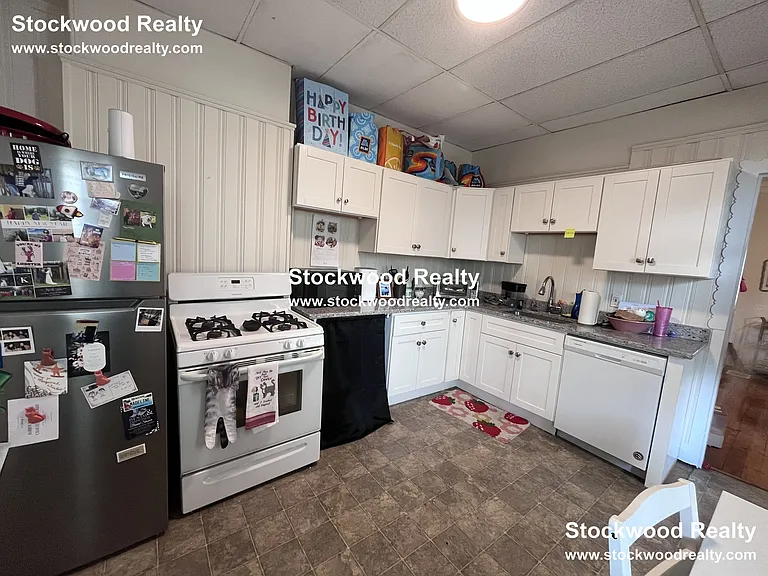 11 Gates St #1 — Photo 11