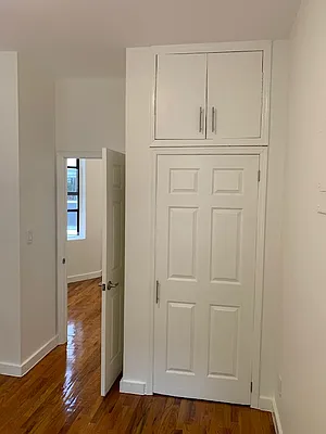 Rented by Skyline Realty LLC II | media 10