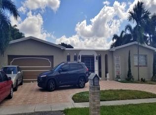 501 NW 93rd Ave, Pembroke Pines, FL 33024