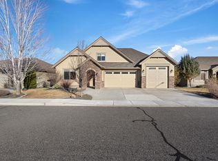 2330 Copperleaf St, Richland, WA 99354