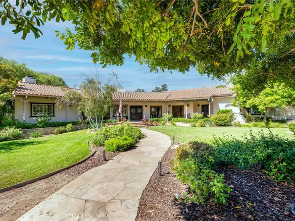 2831 N Los Cedros Cir, Camarillo, CA 93012
