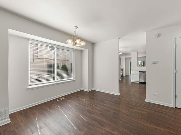 5th image of 97 W Amberley Dr