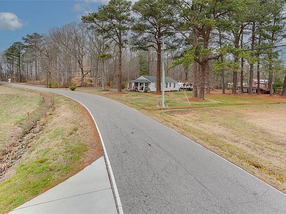 5th image of 1760 N Muddy Creek Rd
