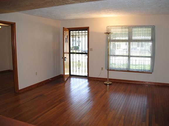 4th image of 818 N Arthur St