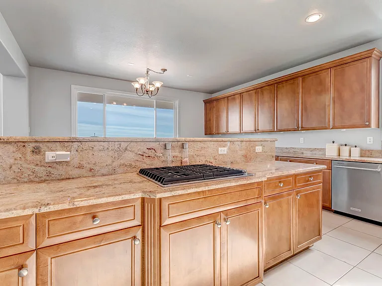 10168 Nottingham Dr — Photo 7