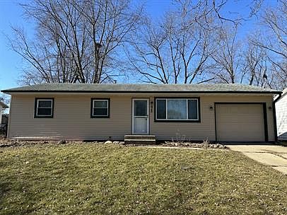 1st image of 4740 Cromwell Ln