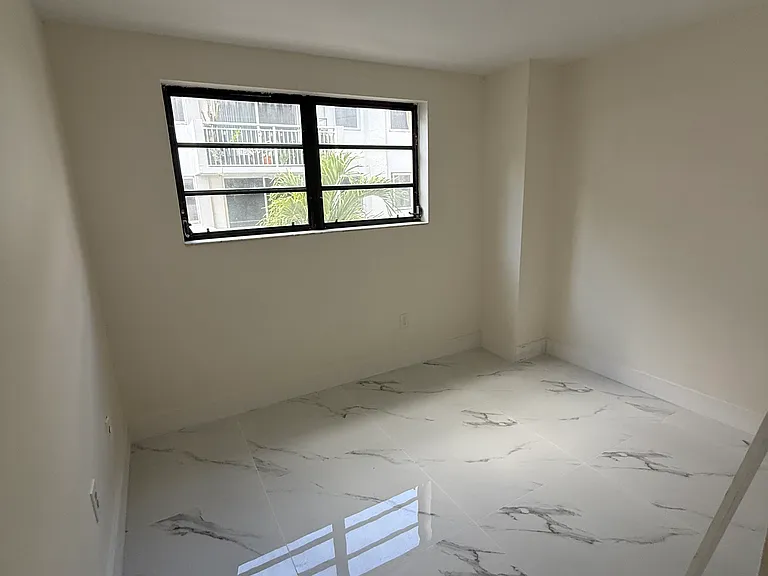 1673 Bay Rd #306 — Photo 12